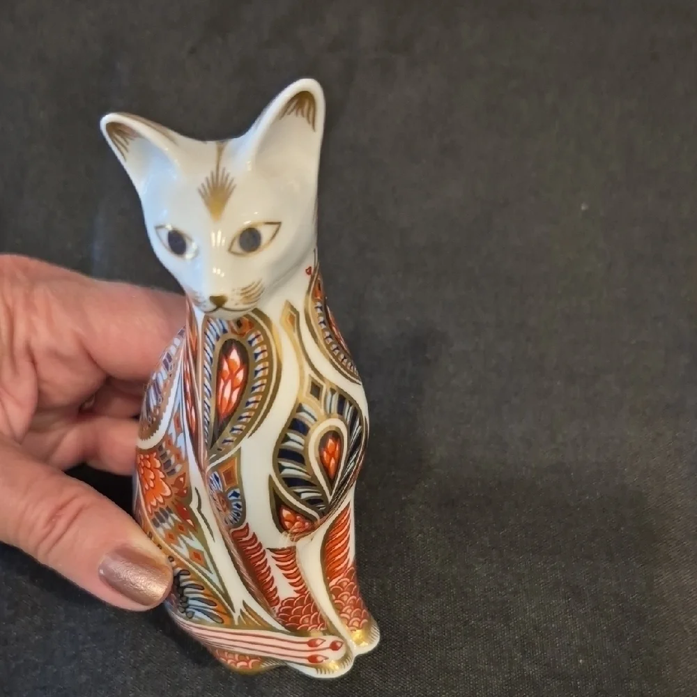 Royal Grand Derby Siamese Imari Porcelain Cat.